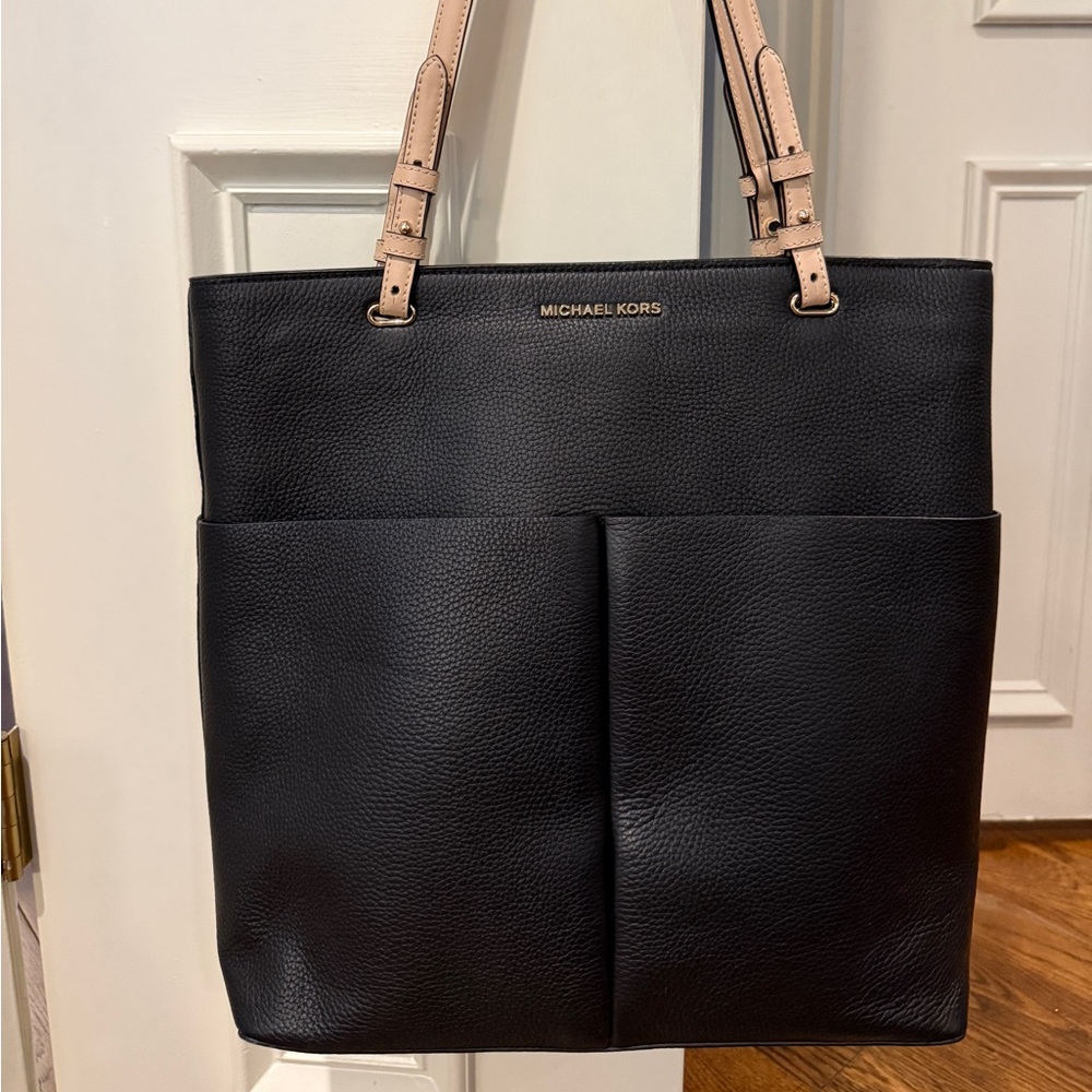 Michael Kors Black Laptop tote - perfect work bag - great condition - no marks